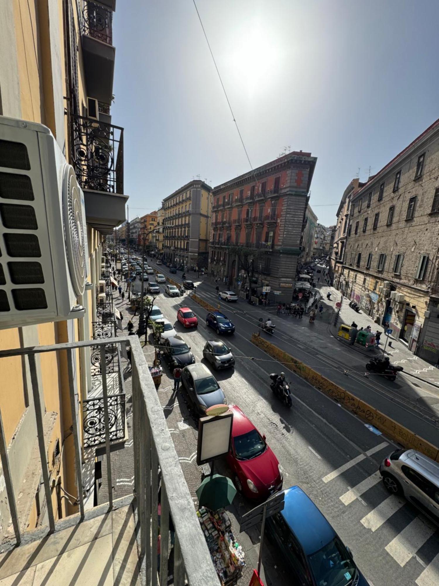La Dimora Di Cinzia Lägenhet Neapel Exteriör bild